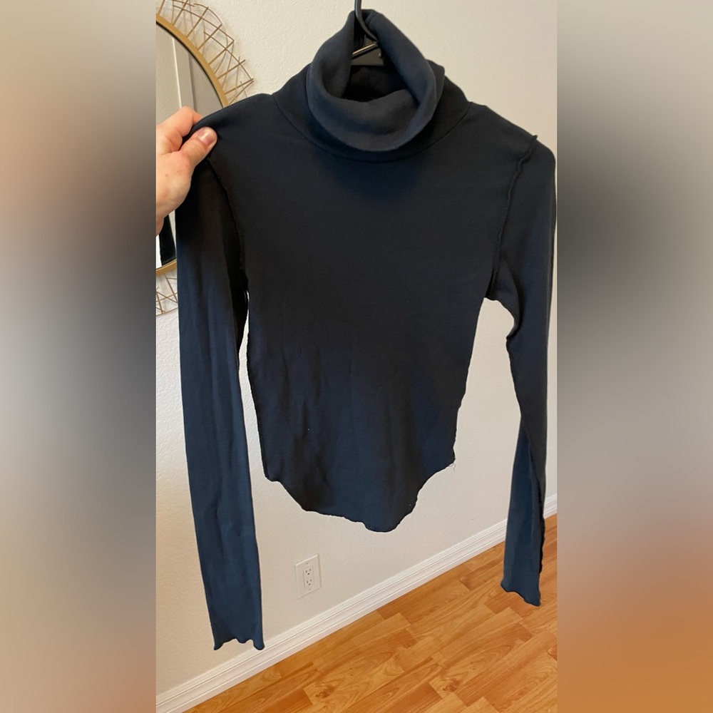 Urban outfitters black turtleneck long sleeve